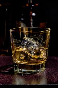 whiskeyglassontable