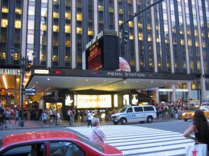 Penn_Station_NYC_main_entrance